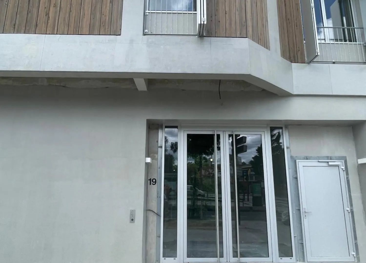 Apartment Home In Poniatowski Near Vincennes Forest Paris France